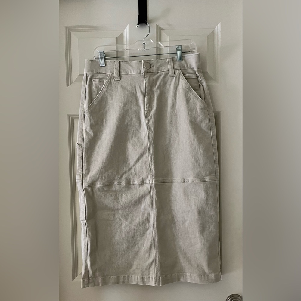 Wit & Wisdom 'Ab'Solution High Rise Utility Skirt-cream multiple pockets size 10